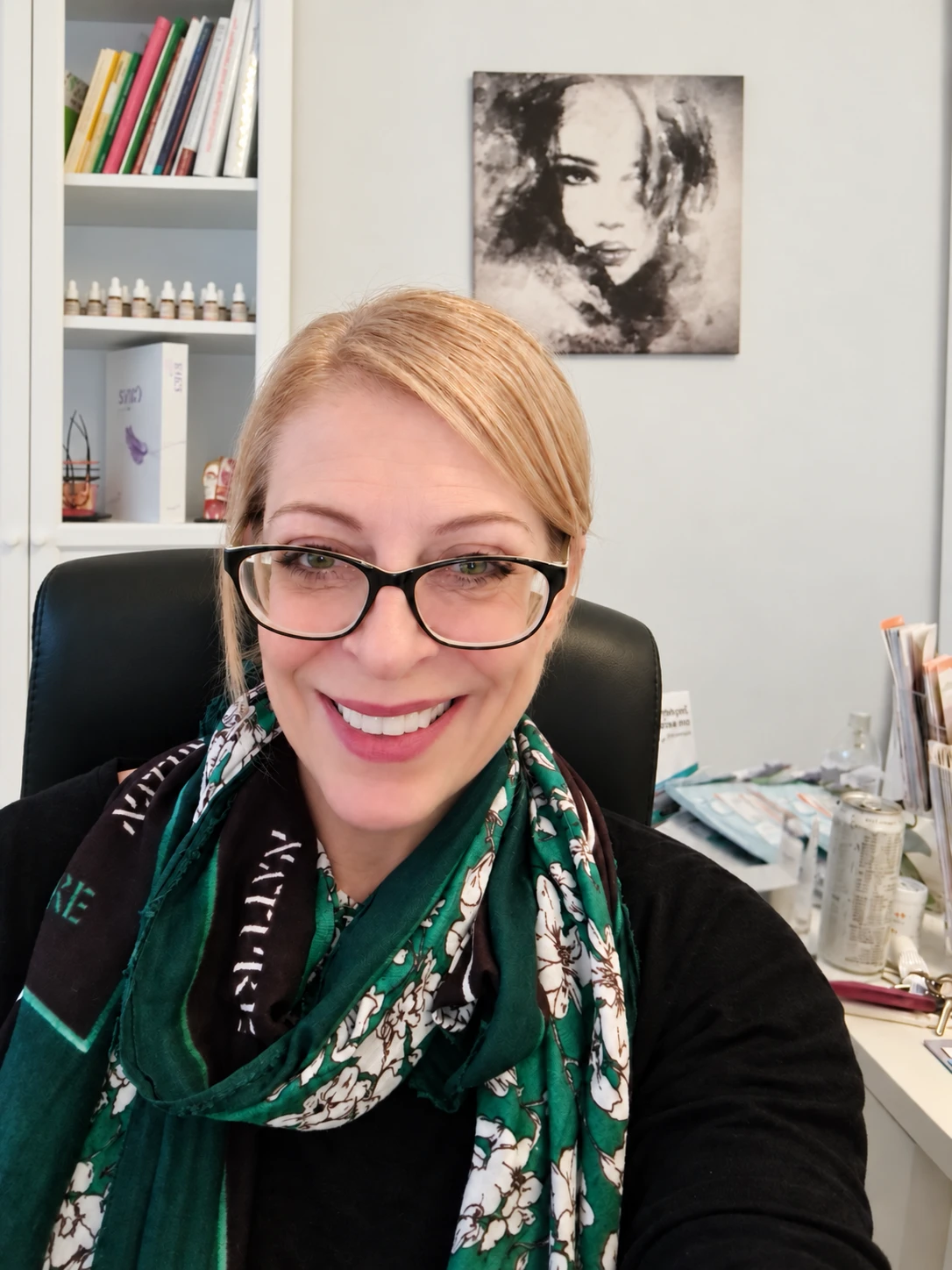 Melanie Roczinski in ihrer Praxis